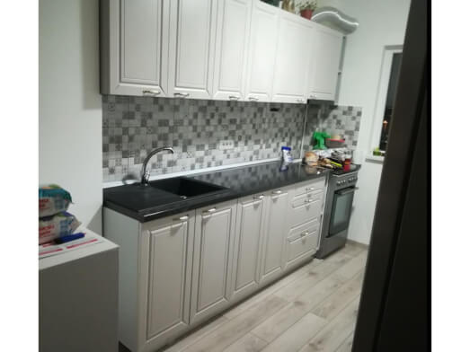 Bucătărie la comandă din Pal Melaminat Alb cu uși MDF Vopsit Porțelan, model Pico