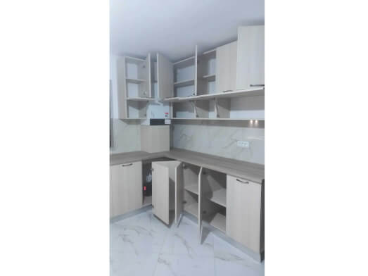 Bucătărie-comandă-interior-b6