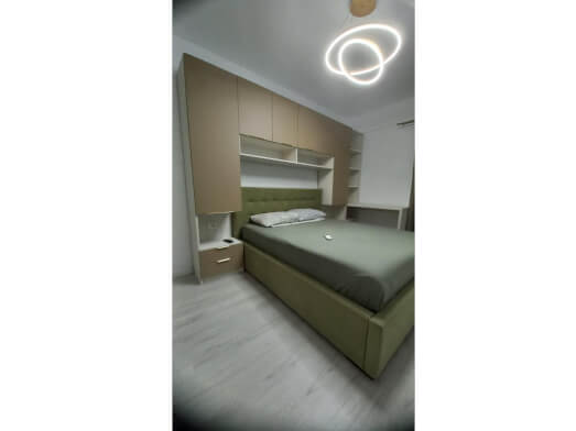 Mobilă dormitor ancadrament Pat și birou, model Andrei